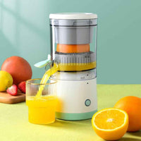 Fresh Juice in Seconds – Portable USB Rechargeable Mini Blender
